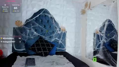 _mia_milf_ online show from October 2025 01:47:02 AM