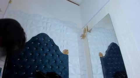 _mia_milf_ online show from April 2026 06:10:01 PM