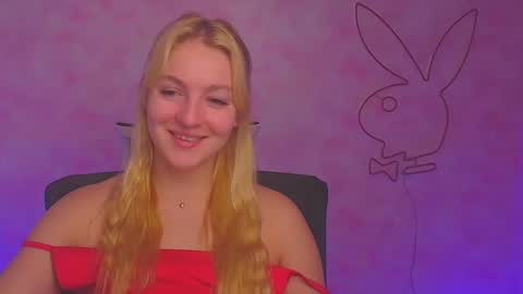 Snapshot of _mila_la_ chatting on December 2024 10:07:01 AM Melanie online show from December 2024 10:07:01 AM