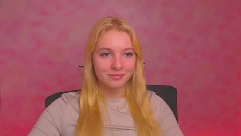 Snapshot of _mila_la_ chatting on January 2025 03:28:02 PM Melanie online show from January 2025 03:28:02 PM