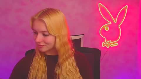Snapshot of _mila_la_ chatting on January 2025 10:27:02 AM Melanie online show from January 2025 10:27:02 AM