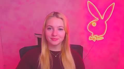 Snapshot of _mila_la_ chatting on February 2025 07:04:02 AM Melanie online show from February 2025 07:04:02 AM