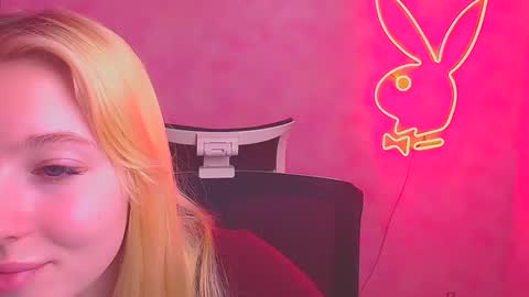 Snapshot of _mila_la_ chatting on February 2025 03:53:01 PM Melanie online show from February 2025 03:53:01 PM