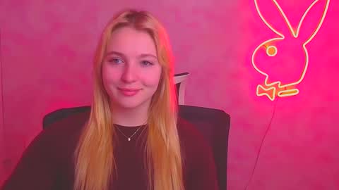 Snapshot of _mila_la_ chatting on February 2025 07:05:01 AM Melanie online show from February 2025 07:05:01 AM