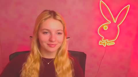 Snapshot of _mila_la_ chatting on March 2025 07:08:02 AM Melanie online show from March 2025 07:08:02 AM