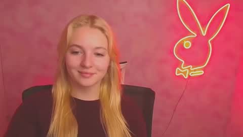 Snapshot of _mila_la_ chatting on March 2025 10:09:01 AM Melanie online show from March 2025 10:09:01 AM