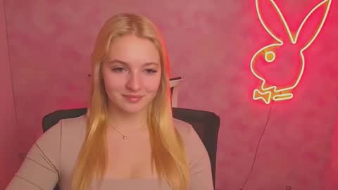 Snapshot of _mila_la_ chatting on March 2025 12:34:01 PM Melanie online show from March 2025 12:34:01 PM