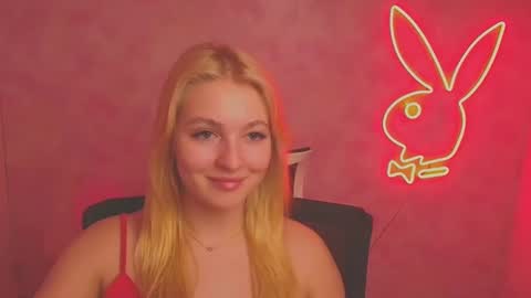 Snapshot of _mila_la_ chatting on March 2025 03:38:02 PM Melanie online show from March 2025 03:38:02 PM