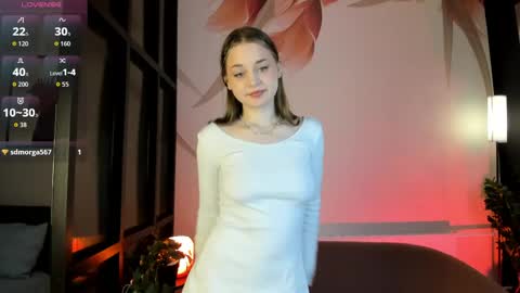 _mila_luna_ online show from May 2026 08:21:02 AM