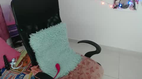 _mindy_moon online show from February 2026 12:00:01 PM