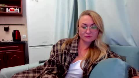 Eva online show from September 2025 07:47:01 PM