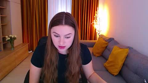 Mia online show from March 2026 10:31:01 AM