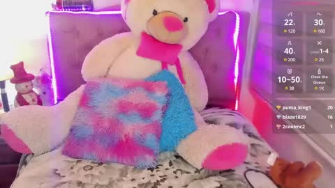 Emi   online show from December 2024 01:41:02 AM