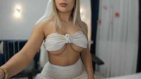 Snapshot of _missperfection_ chatting on February 2025 03:00:02 AM .. my fav tip 1120040012123335 online show from February 2025 03:00:02 AM