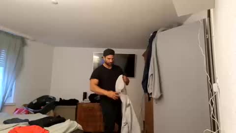 BENJI online show from September 2025 07:22:02 AM