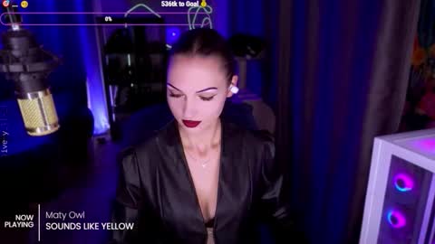 Mistress Milana online show from October 2025 04:20:02 PM