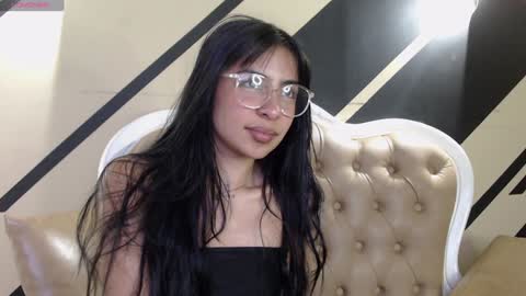 Molly online show from January 2025 10:18:01 PM