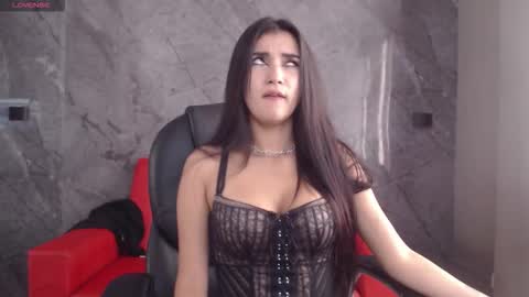 Monserrate online show from October 2025 01:01:02 PM