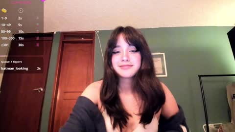 Snapshot of _moon_cake_ chatting on March 2025 06:18:02 AM Next stream 950 pm Colombia time xd online show from March 2025 06:18:02 AM