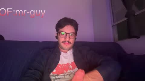 _mrguy_ online show from October 2025 06:48:01 AM