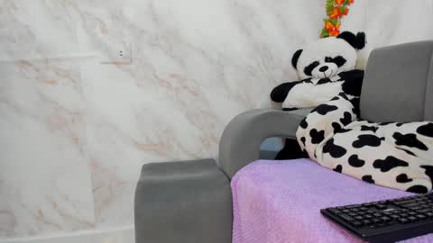 Nanny online show from January 2025 09:31:01 PM