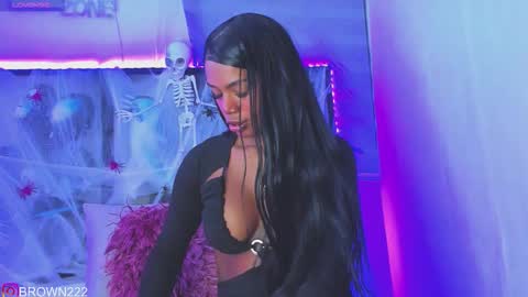 naomi brown online show from October 2025 05:27:02 AM