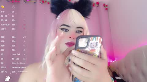 _natsuki online show from January 2025 02:49:01 AM