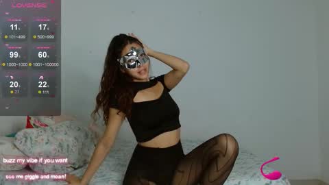 Snapshot of _nayade_ chatting on October 2025 11:49:01 PM _nayade_ online show from October 2025 11:49:01 PM