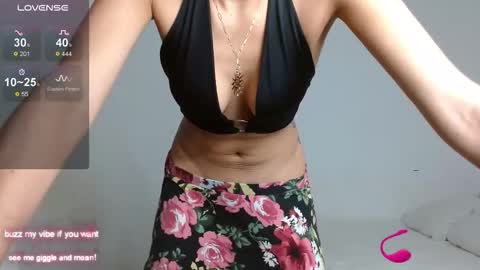 _nayade_ online show from March 2026 02:20:01 PM