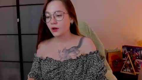 Mia with a big heart  online show from February 2025 06:09:02 AM
