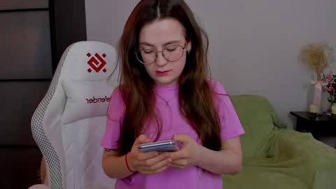 Mia with a big heart  online show from March 2025 03:56:01 AM