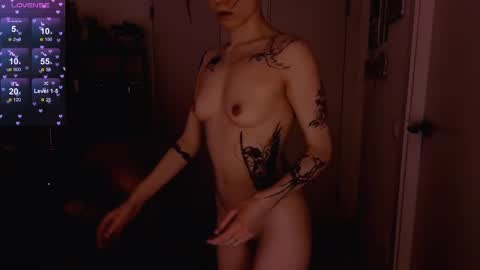 Nika online show from April 2026 06:21:01 PM