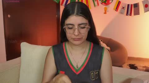 NiniHelp me by giving my show a thumbs up online show from June 2026 12:00:01 AM