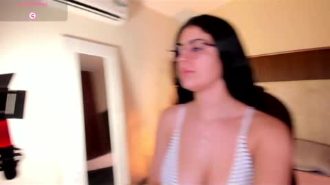 Niah  You can call me Ni or cutie haha online show from September 2025 09:42:01 PM