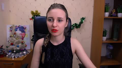 Snapshot of _nicole_new chatting on December 2024 03:13:02 PM Nica online show from December 2024 03:13:02 PM