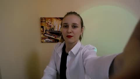 Snapshot of _nicole_new chatting on February 2025 01:09:02 PM Nica online show from February 2025 01:09:02 PM