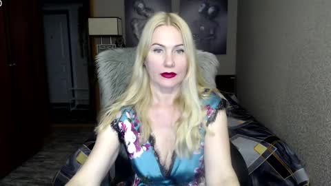 Snapshot of _night_fantasy_ chatting on December 2024 07:28:01 PM Donella online show from December 2024 07:28:01 PM