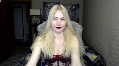 Snapshot of _night_fantasy_ chatting on January 2025 08:11:02 PM Donella online show from January 2025 08:11:02 PM