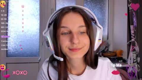 Nika online show from September 2025 03:23:02 PM