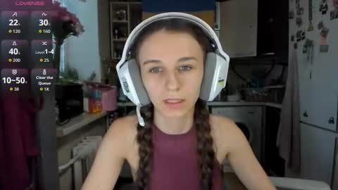 Snapshot of _nika_kik chatting on June 2026 04:55:02 PM Nika online show from June 2026 04:55:02 PM
