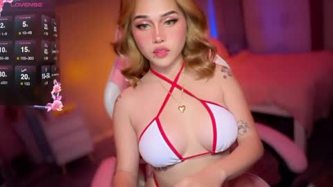 Lily online show from December 2025 02:58:02 PM