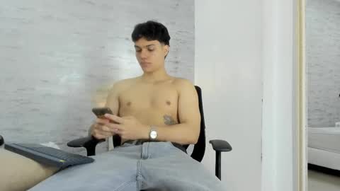 Noah Heyden online show from February 2025 03:32:01 PM