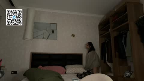 Mikayla online show from June 2026 07:49:01 PM