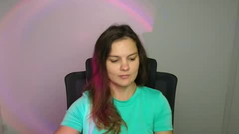 Olivia online show from September 2025 05:29:01 AM