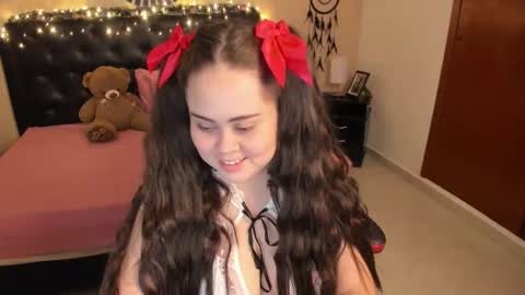 Olivia jones online show from December 2025 02:26:01 PM