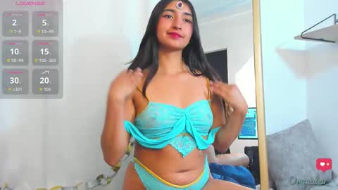 Orquidea  online show from October 2025 01:55:02 PM