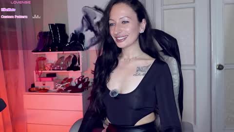 Snapshot of _owner_ chatting on June 2026 02:45:01 PM The Supreme Goddess Rose online show from June 2026 02:45:01 PM