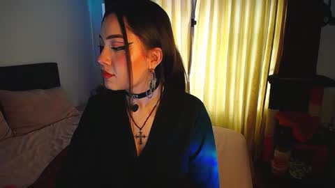 Paris online show from March 2026 10:28:01 PM