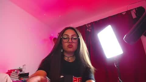 Paris online show from April 2026 02:51:02 AM