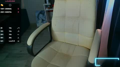 Ilona online show from March 2025 11:31:01 AM